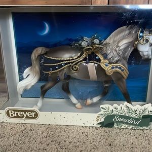 2022 Breyer ‘Snowbird’ Holiday Horse